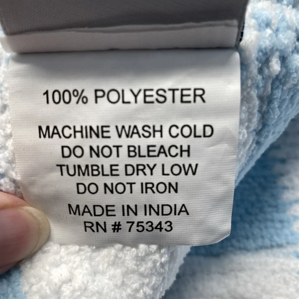 Nicole Miller Throw Blanket 50x70 Light Blue White Chenille Checkered Fringe